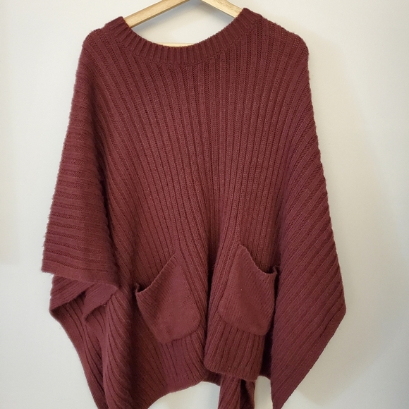 Treasure&Bond Rib Knit Poncho OS - Picture 4 of 5